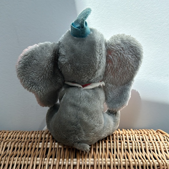 β€οΈ Vintage Collector Toy Disney JUMBO The Elephant - Picture 6 of 12